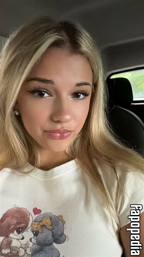 Breckie Hill is a star influencer on TikTok and Instagram. Breckiehill_ is now uploading sex tape and nude on Fanfix showing her naked big boobs/ tits in the shower, being an ‘Adult’ content creator. She’s 19 Years-old. NEW announcement Video! CLICK HERE. Popular TikToker Breckie Hill has made no bones about her thoughts on gymnast Livvy ...